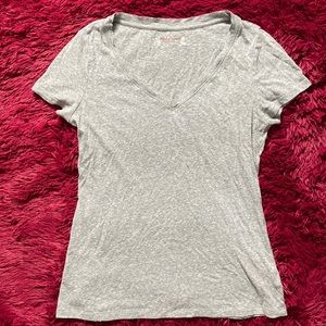 Grey heather v-neck t-shirt